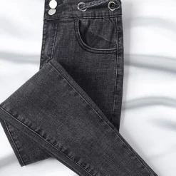 Umbrella Academy The White Violin (Vanya Hargreeves) Cosplay Costume 7 Umbrella Academy The White Violin (Vanya Hargreeves) Cosplay Costume -Game Costumes Shop 2020 12 08 9.26.29