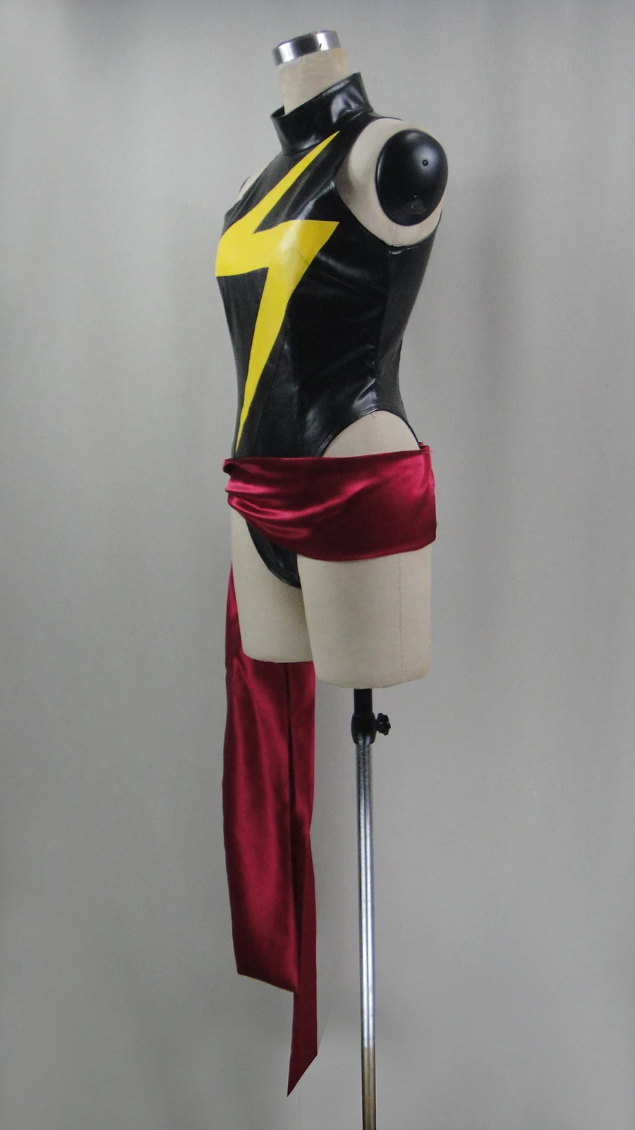 Marvel Avengers Alliance: Ms. Marvel Jumpsuit Cosplay Costume 4 Marvel Avengers Alliance: Ms. Marvel Jumpsuit Cosplay Costume - Image 2
