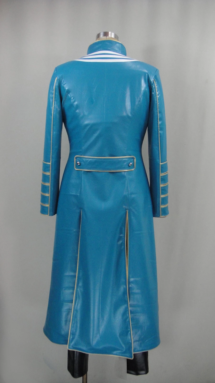 Devil May Cry 3 Vergil Cosplay Costume - Version 3 6 Devil May Cry 3 Vergil Cosplay Costume - Version 3 - Image 4